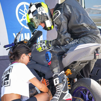 Corso di guida ONE TO ONE con R3 o moto propria 300cc